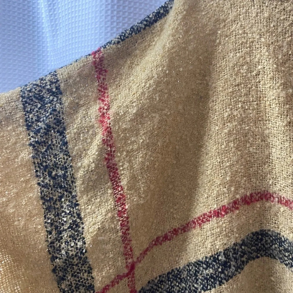 NWOT Turtleneck Pullover Poncho - Picture 2 of 4
